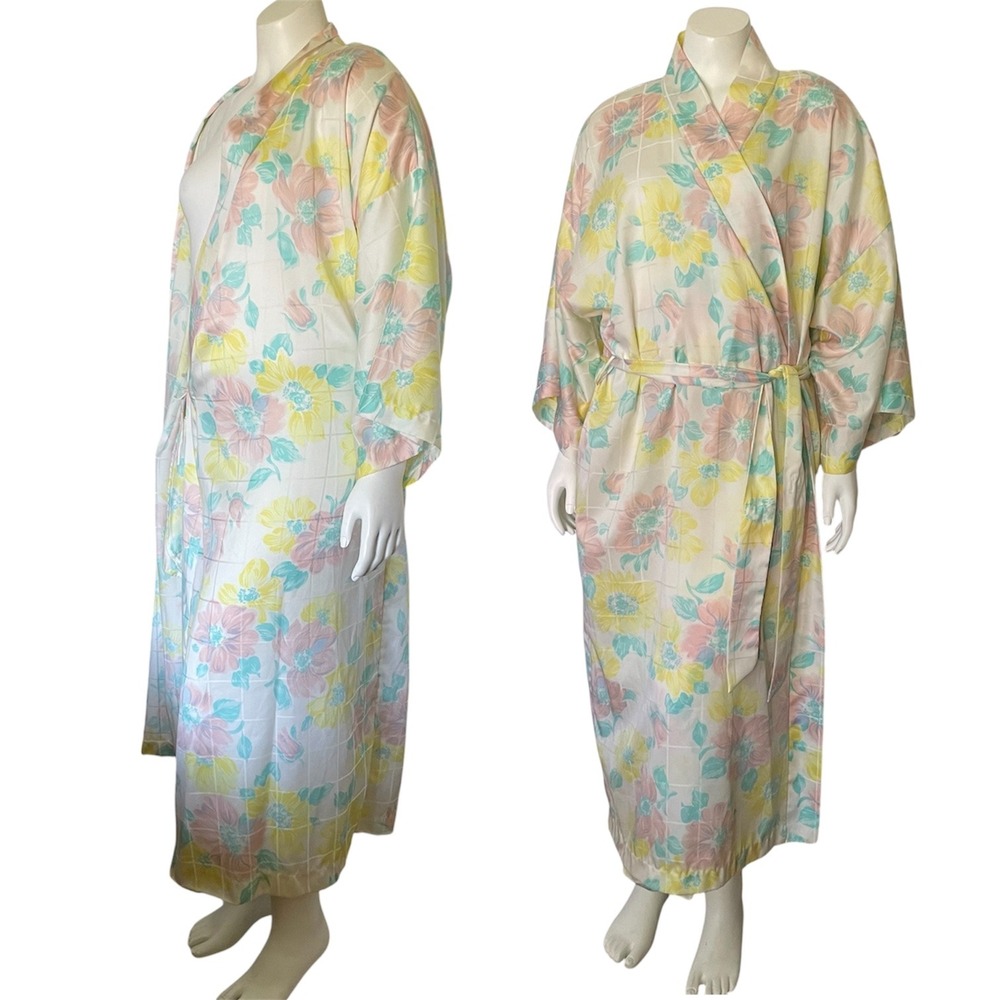 California Dynasty Vintage Pastel Floral Satin Robe Long Kimono Made in USA 5136